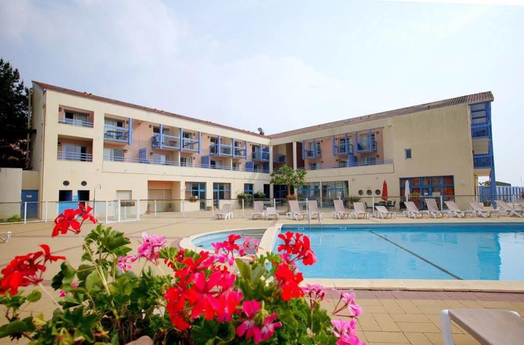 Residence Odalys Du Port Hourtin Exterior photo